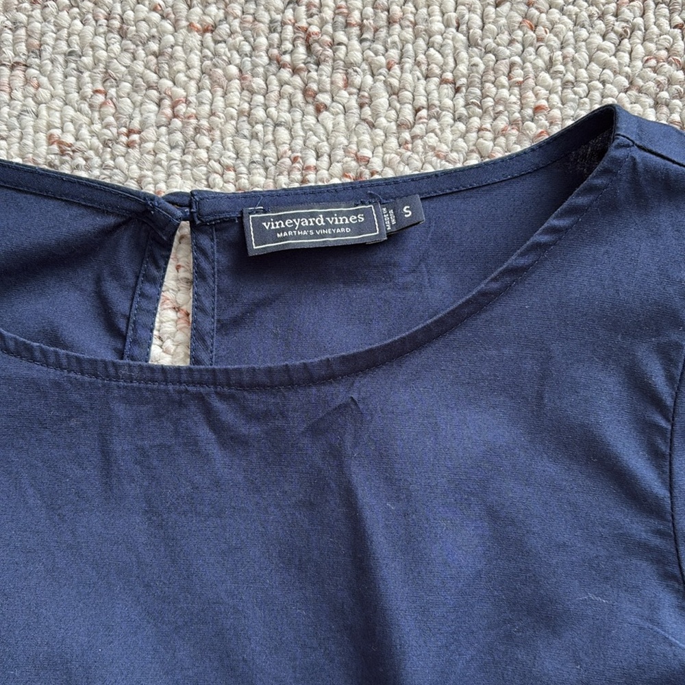 NWOT Vineyard Vines Navy Blue Top - Picture 2 of 6